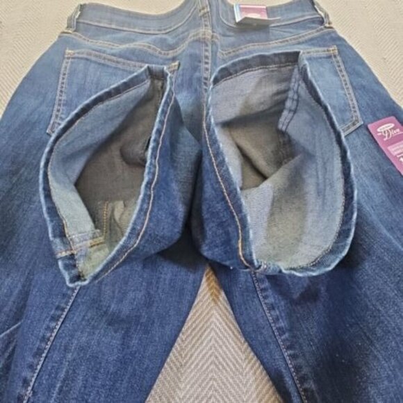 Old Navy The Diva Women's Size 12 Dark Rinse Boot Cut Trouser Jeans Stretch - Picture 4 of 16